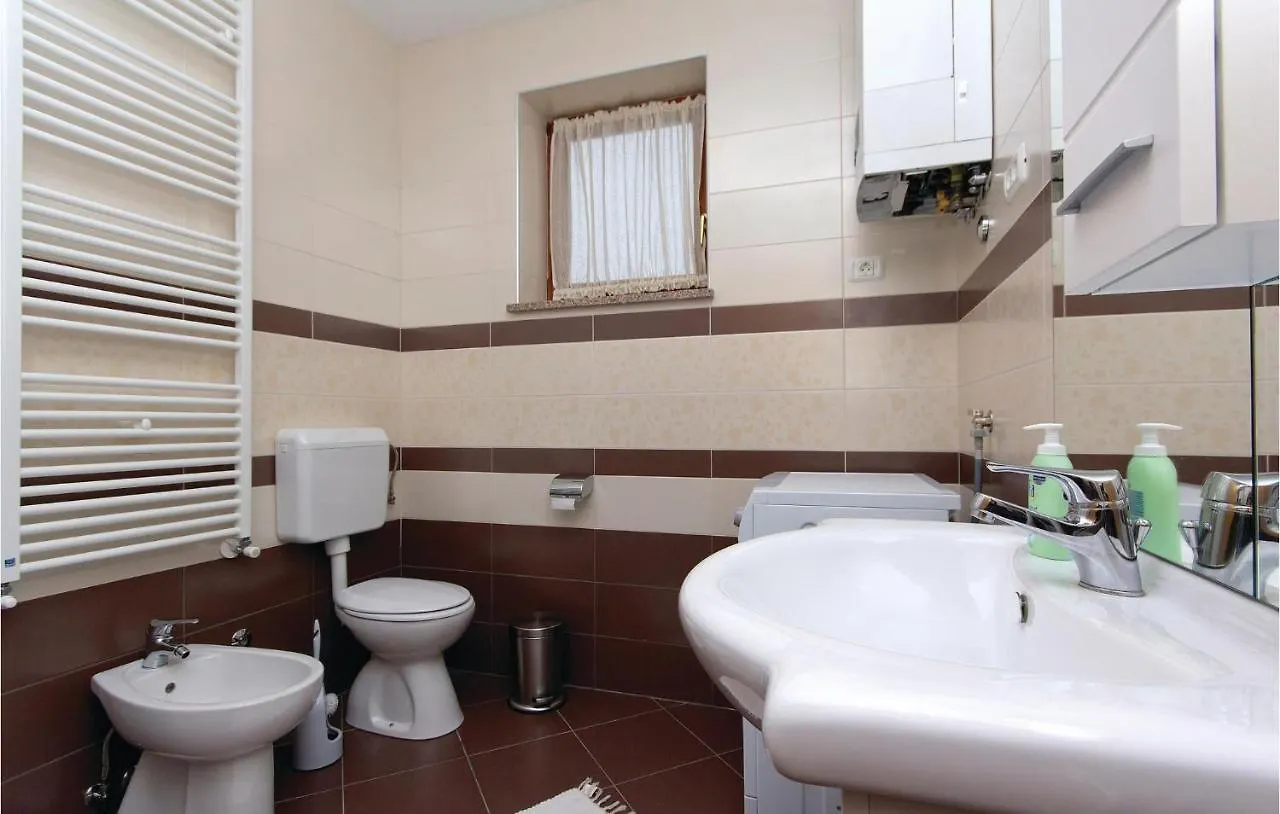 Cozy Apartment In Pula With Wifi