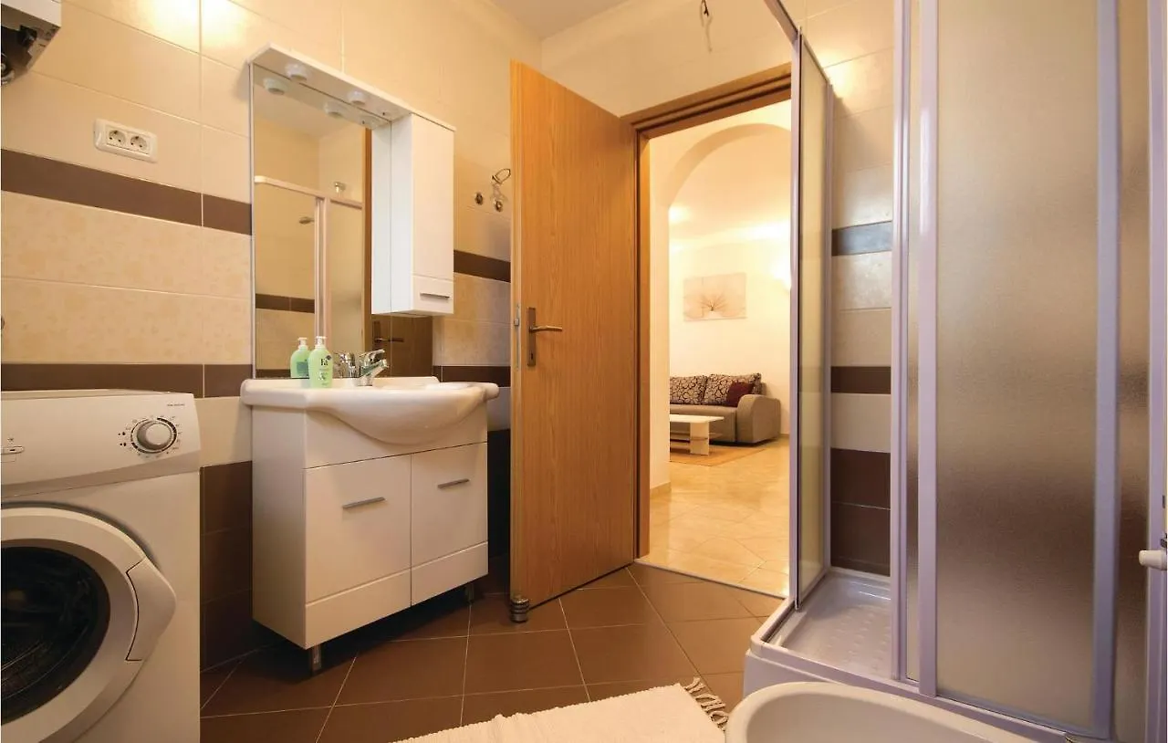 Cozy Apartment In Pula With Wifi