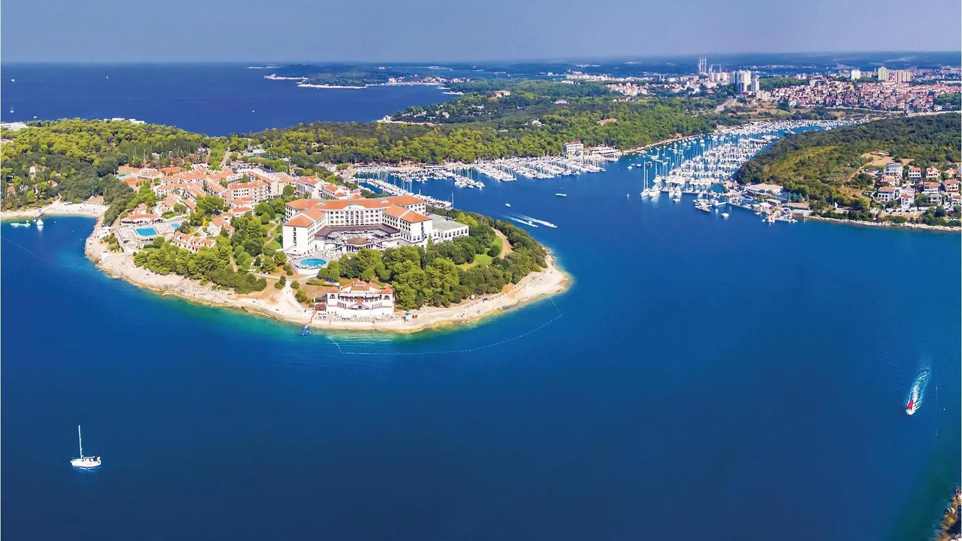 Cozy Apartment In Pula With Wifi كرواتيا
